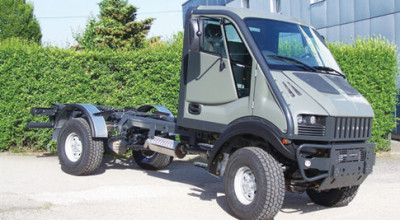 UAZ T-Rex, automobil cu destinaţie specială - Photo