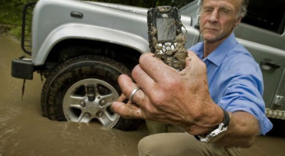 Rezistent la şocuri şi noroi - Photo