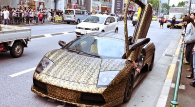 Doar in Japonia: Un Lamborghini Murcielago se crede... leopard - Photo