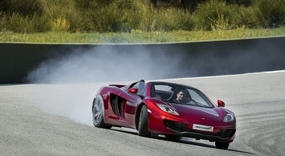 McLaren MP4-12C Spider - de la coupe la roadster in doar 17 secunde - Photo