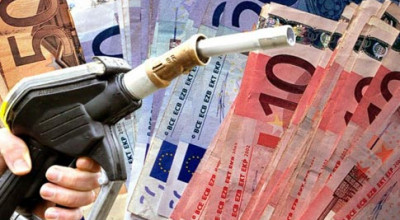 ANRE prognozează scumpiriea carburanţilor - Photo