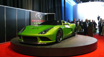 Revenge Verde atacă piaţa supercarelor - Photo