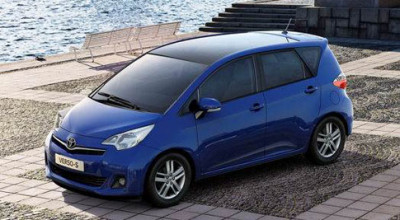 Toyota Verso-S la Paris - Photo