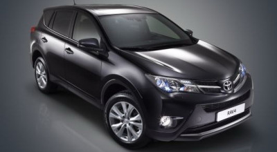 Primele imagini cu noua generaţie Toyota RAV4 - Photo