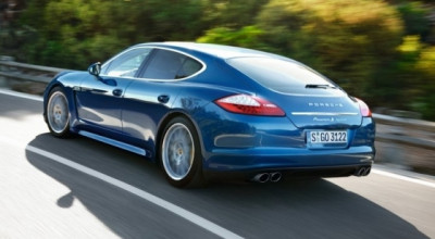 Din 2013, Porsche îl bagă pe Panamera în priză - Photo