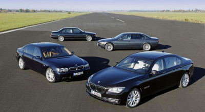 BMW sărbătoreşte 25 de ani de la debutul primului său motor V12 - Photo