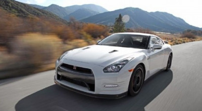 Nissan GT-R 2013 Black Edition - Photo