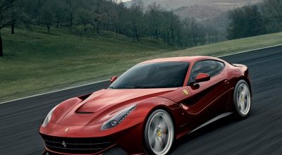 Ferrari a uimit Geneva cu F12 Berlinetta - Photo