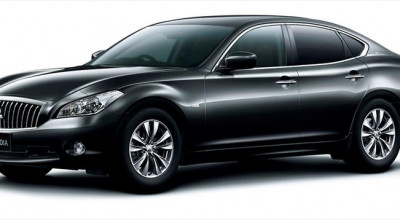 Mitsubishi prezinta Proudia si Dignity - Photo