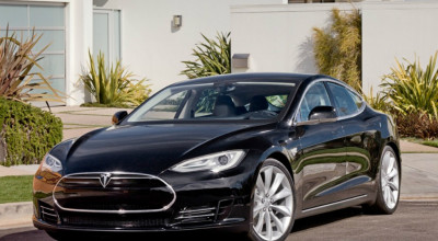 Aniversarea a 1.000 de unităţi Tesla Model S - Photo