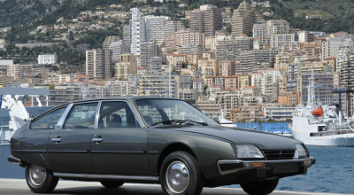 Prinţul Albert de Monaco vinde la licitaţie 38 de automobile clasice din colecţia tatălui său - Photo