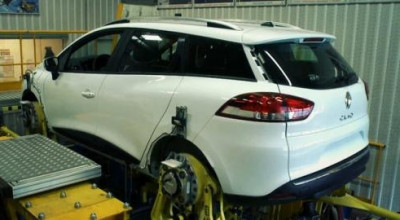 Prima fotografie oficiala cu Renault Clio Sports Tourer - Photo