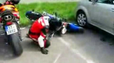 Cum e cand esti manevrat de motocicleta - Photo