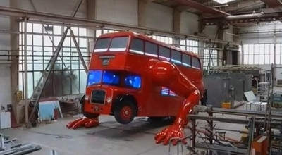 Un Double Decker face flotari - Photo