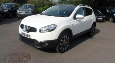 A ramas cu volanul masinii in mana - Photo