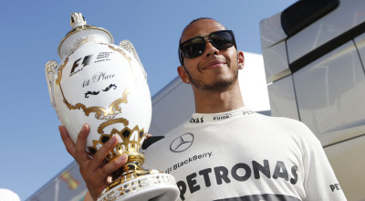 Hamilton spune că poate câştiga toate cursele - Photo