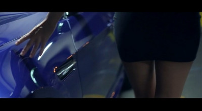 Blonda şi BMW M3 - Photo