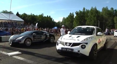 Nissan Juke-R se întrece pe pistă cu Bugatti Veyron - Photo