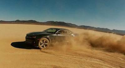 Drifturi in desert cu Chevrolet Camaro SS - Photo