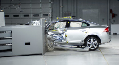 Americanii vor crash-test frontal mai dur - Photo