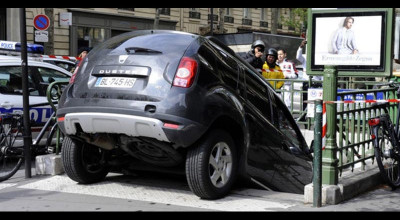 Primblare cu Dacia Duster… la metrou! - Photo