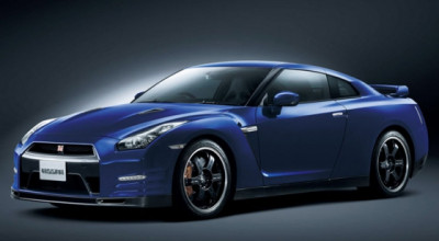 Nissan GT-R - Photo