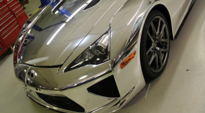 Lexus LFA cromat - Photo