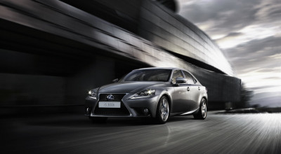 Introducerea noului Lexus IS - schimbarea benzilor - Photo