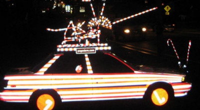 Masina lui Mos Craciun e de vanzare - Photo