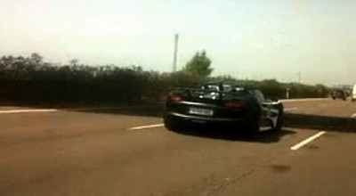 Trei Porsche 918 Spyder, surprinse la teste în Spania - Photo