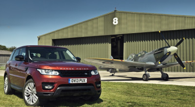 Range Rover Sport vs Spitfire - Photo