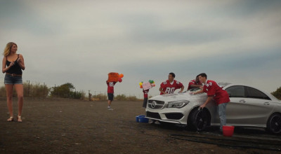 Mercedes-Benz CLA spălat de un fotomodel - Photo