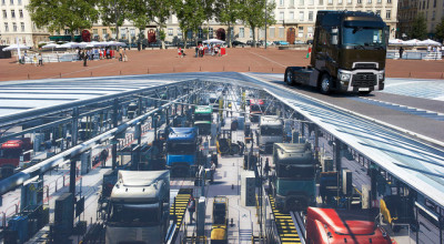 Renault 3D ”street-art” – o nouă treaptă în Cartea Recordurilor - Photo