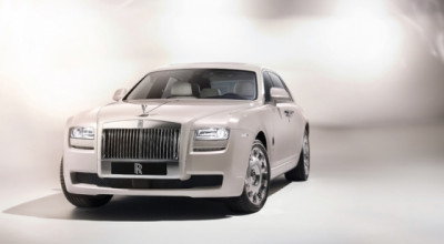 Ghost Six Senses - Photo