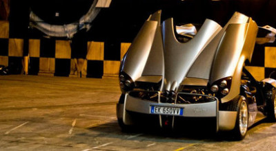 Premiul cel mai rapid automobil din istoria Top Gear - Photo