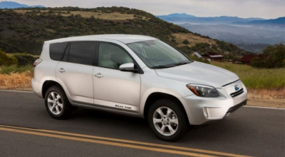 Toyota RAV4 EV - Photo