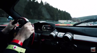 Te invităm pentru şapte minute la bordul unui Ferrari LaFerrari (VIDEO) - Photo