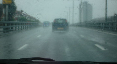 Poliția avertizează șoferii să fie mai prudenţi odată cu răcirea vremii - Photo