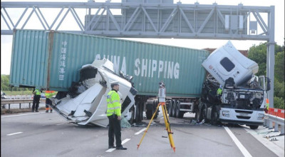 Vor primi amenzi de până la 7.000 euro pentru că au filmat un accident rutier! - Photo