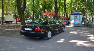 Va fi oare şoferul ministrului Sănătăţii sancţionat pentru parcarea în parcul central? - Photo