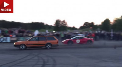 Ce zici de un Volkswagen Passat TDI vechi de 30 de ani versus Ferrari 458 Italia? (VIDEO - Photo