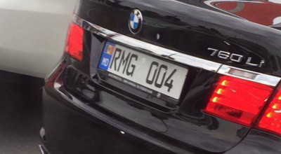 Maşină nouă cu numere noi pentru Mitropolitul Moldovei? - Photo
