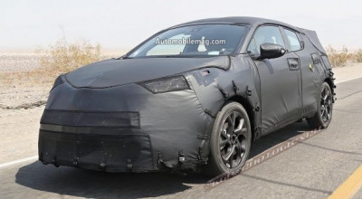 Poze spion cu facelift-ul Toyota RAV4 ! - Photo