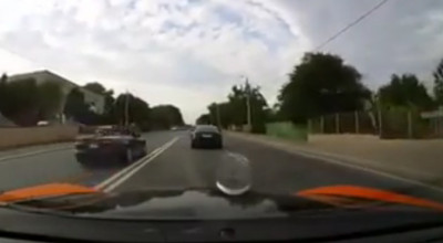 Ar putea scăpa cu o amendă de 200 lei pentru trei încălcări grave şi crearea unei situaţii de accident (VIDEO) - Photo