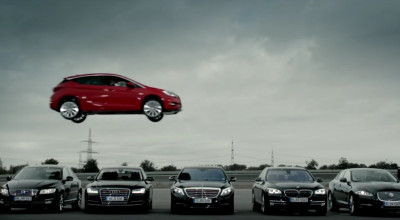 Opel îi ridiculizează pe cei de la BMW, Audi şi Mercedes-Benz într-un nou promo - Photo
