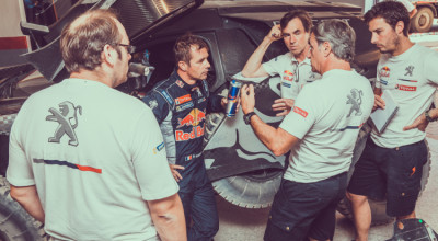 Sebastien Loeb se va impune în Raliul Dakar-ului la volanul unui Peugeot - Photo