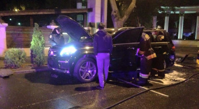 Situație neclară în cazul SUV-ului de model Mercedes-Benz GL care a fost făcut scrum în această noapte în capitală. - Photo