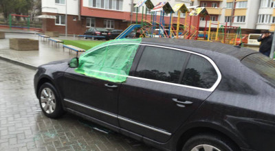 Hoţii dau lovitura din nou! Aproximativ 30 de maşini sparte într-o noapte! - Photo