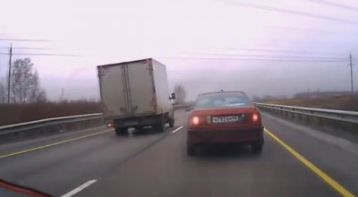 Iată de ce atenţia la volan şi reflexele bune îţi pot salva viaţa! (VIDEO) - Photo