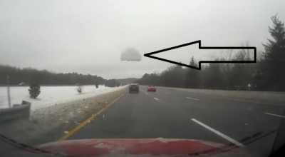 Te grăbeşti să pleci? Vezi de ce este bine să-ţi deszăpezeşti maşina complet înainte să porneşti! - Photo